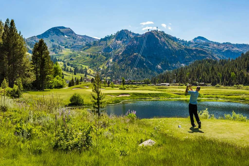 Lake Tahoe Travel Guide: The Everline Resort and Spa